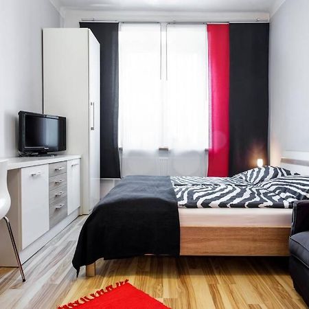 Studio Pomorska , Bezplatny Parking Apartment คราคูฟ ภายนอก รูปภาพ