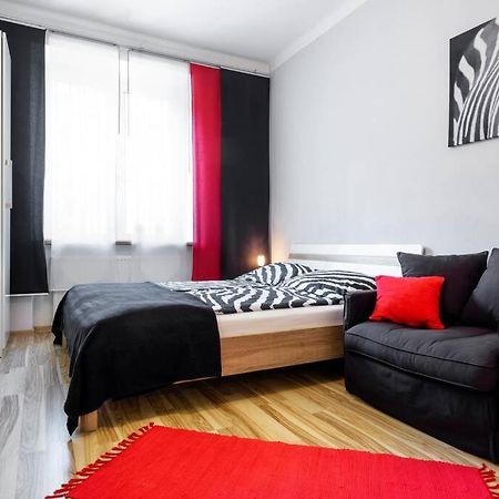 Studio Pomorska , Bezplatny Parking Apartment คราคูฟ ภายนอก รูปภาพ