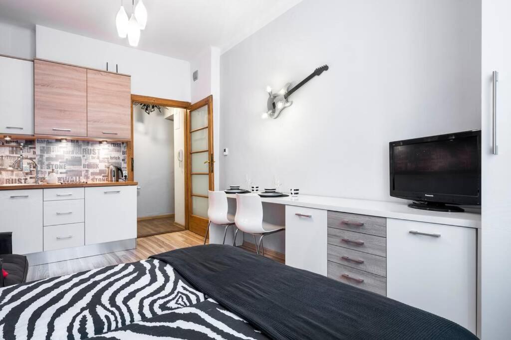 Studio Pomorska , Bezplatny Parking Apartment คราคูฟ ภายนอก รูปภาพ