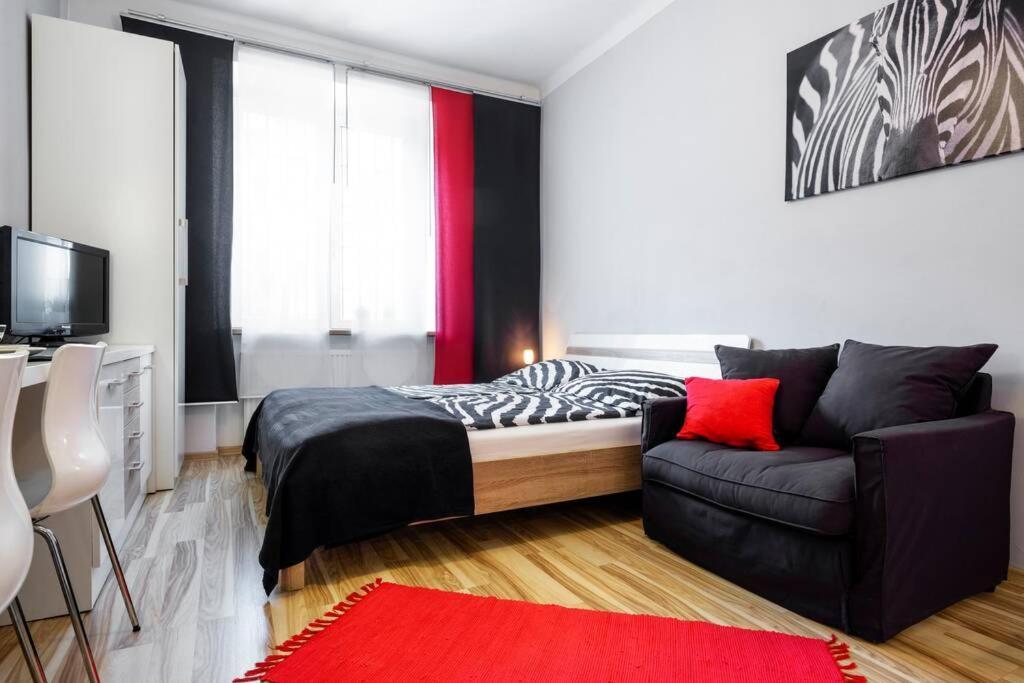 Studio Pomorska , Bezplatny Parking Apartment คราคูฟ ภายนอก รูปภาพ