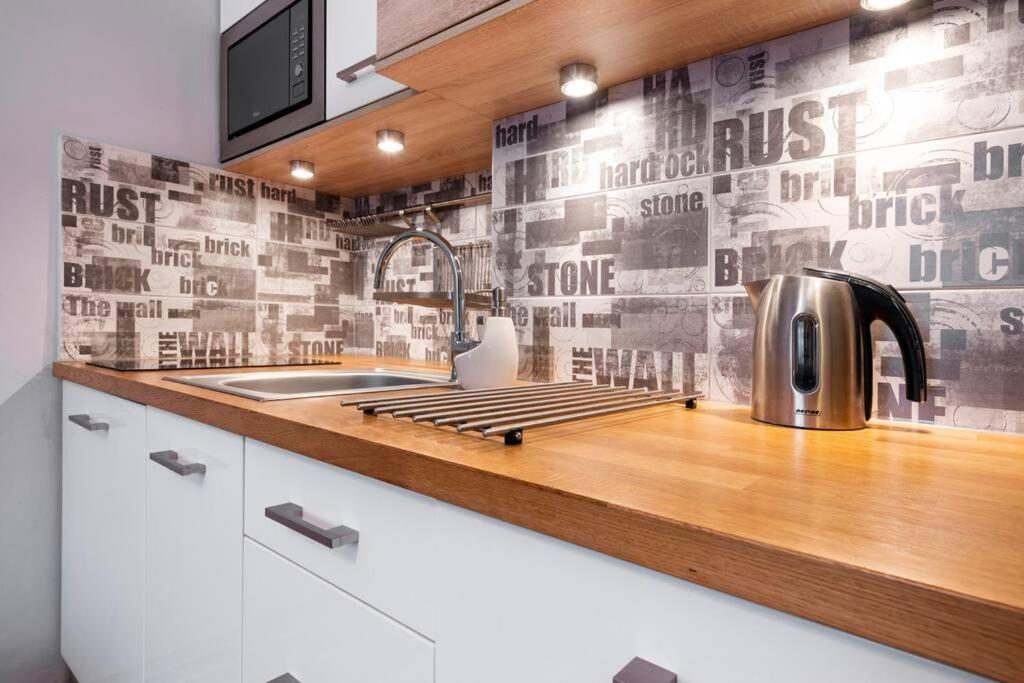Studio Pomorska , Bezplatny Parking Apartment คราคูฟ ภายนอก รูปภาพ