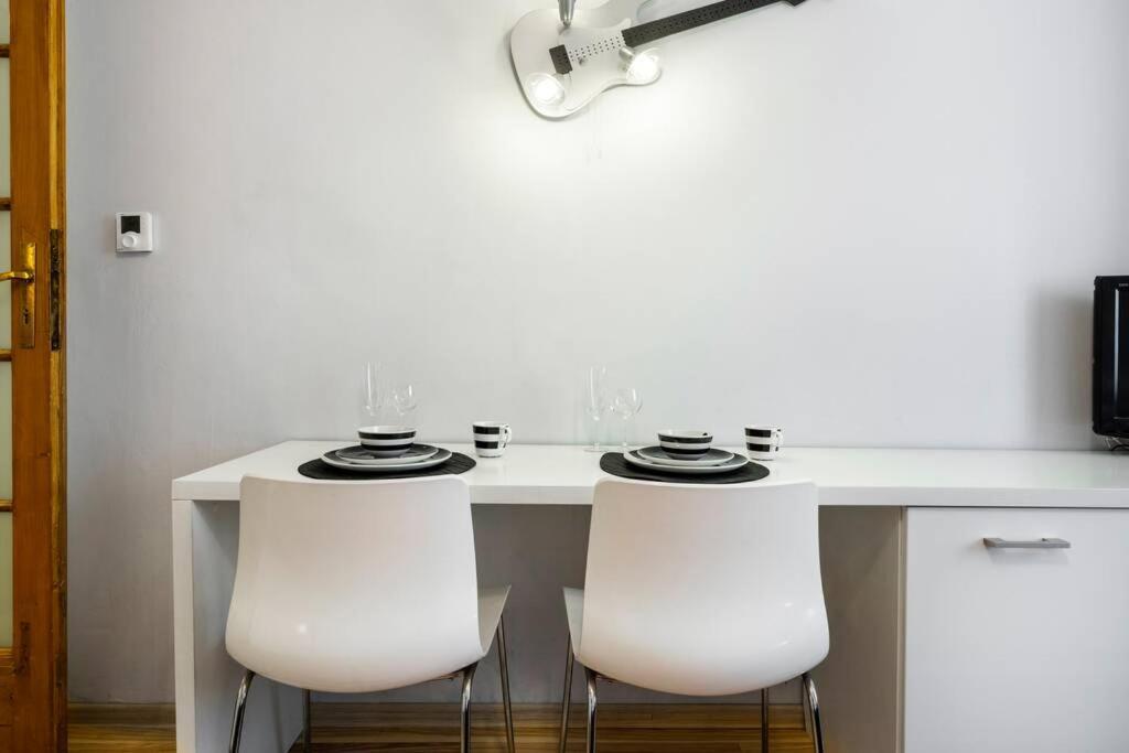 Studio Pomorska , Bezplatny Parking Apartment คราคูฟ ภายนอก รูปภาพ