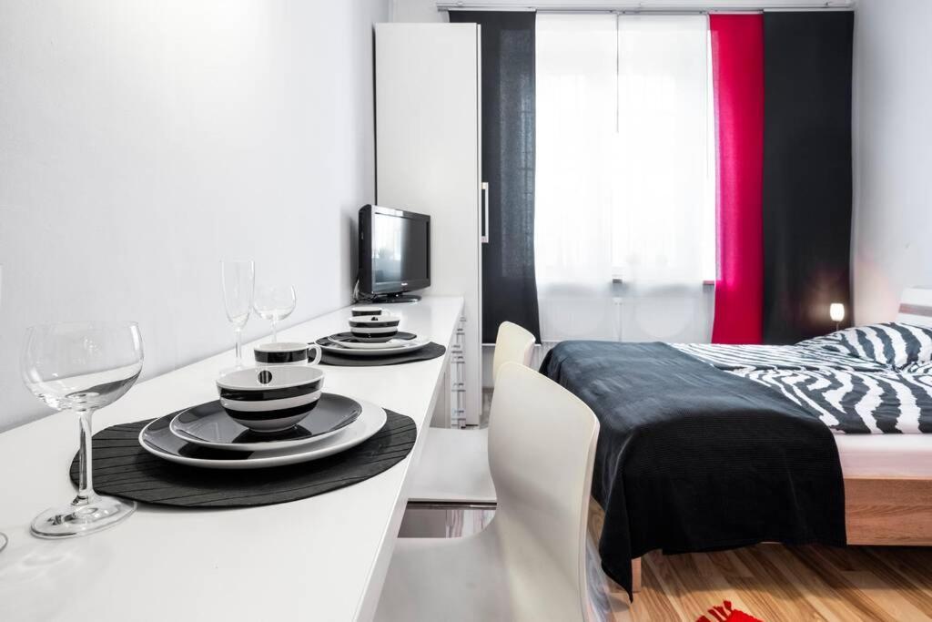 Studio Pomorska , Bezplatny Parking Apartment คราคูฟ ภายนอก รูปภาพ